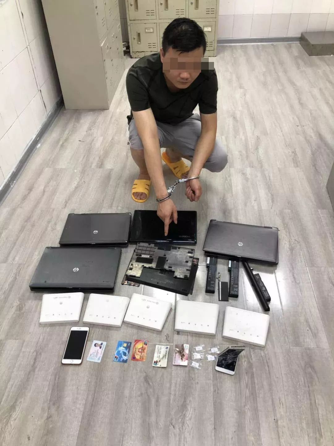 濂藉績鏀剁暀闂鸿湝鍗磋濉戞枡濮愬鍋蜂簡,濂藉績甯姪鍗磋濂冲弸闂鸿湝鍐ゆ瀴