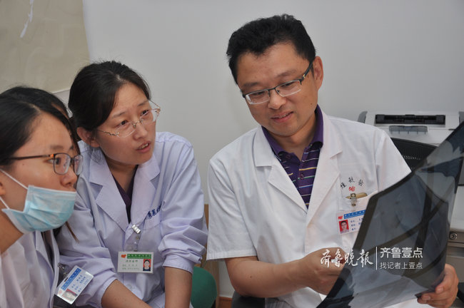 医者仁心女孩怀孕宫外孕手术,怀孕女医生救人