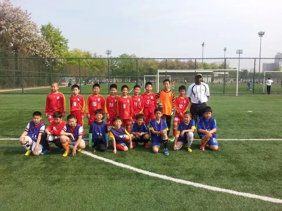 全国青少年足球夏令营在上海开营,青少年足球夏令营火热报名中