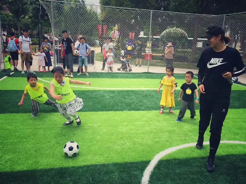 全国青少年足球夏令营在上海开营,青少年足球夏令营火热报名中