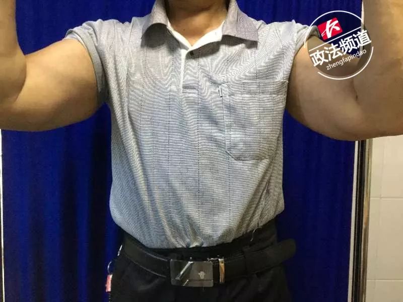 医院门诊来了两位“绿巨人”，他们都爱喝这个…