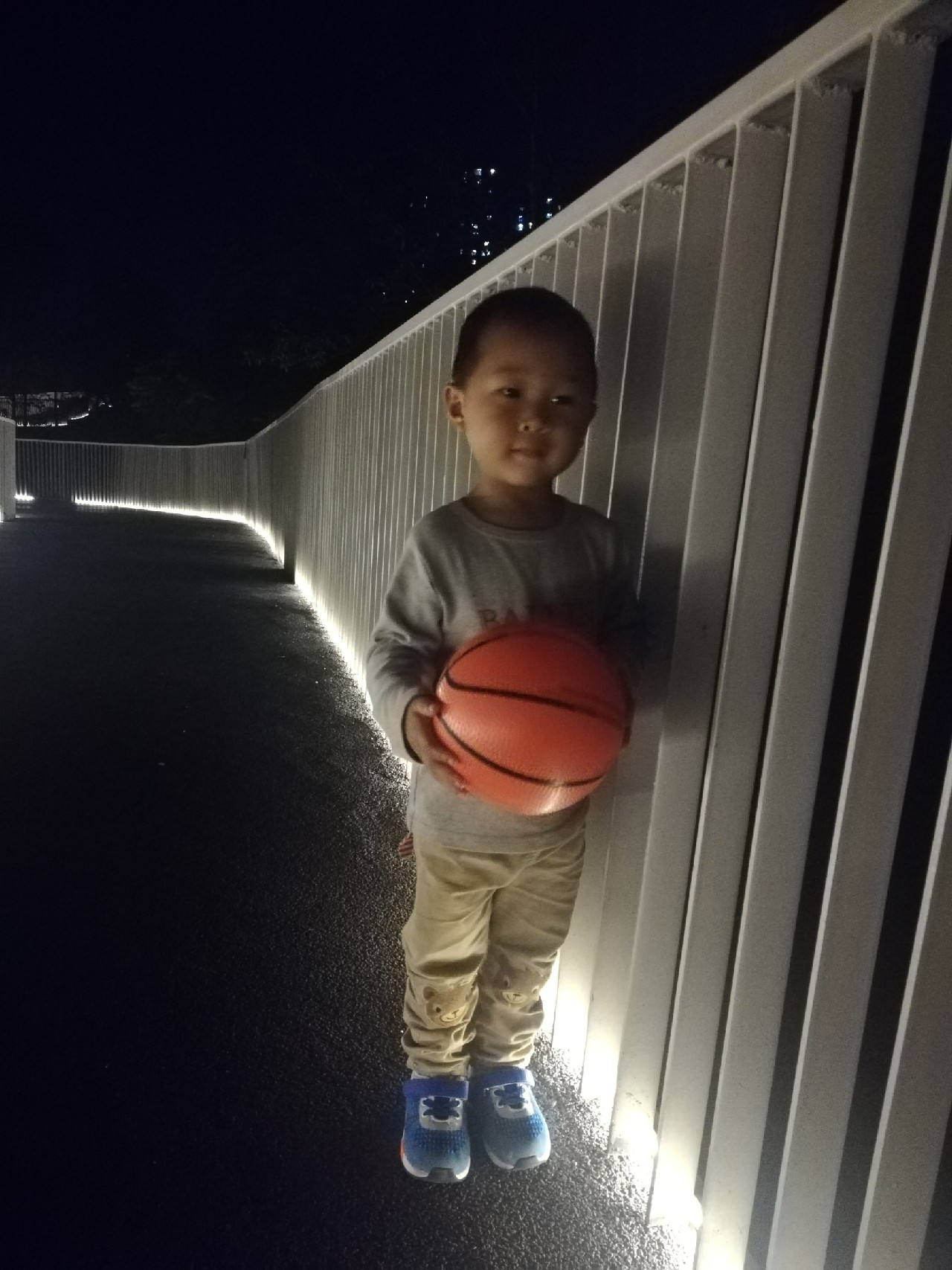 雨中奋战足球,雨中奋战