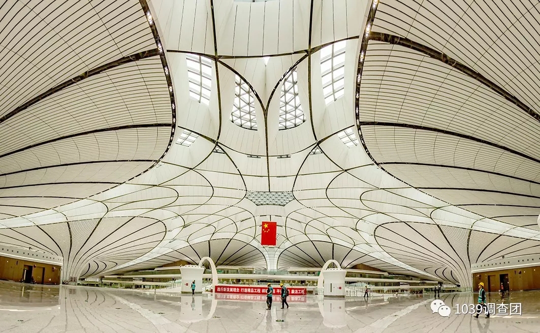 北京大兴机场凤凰展翅图片,凤凰机场飞北京首都机场