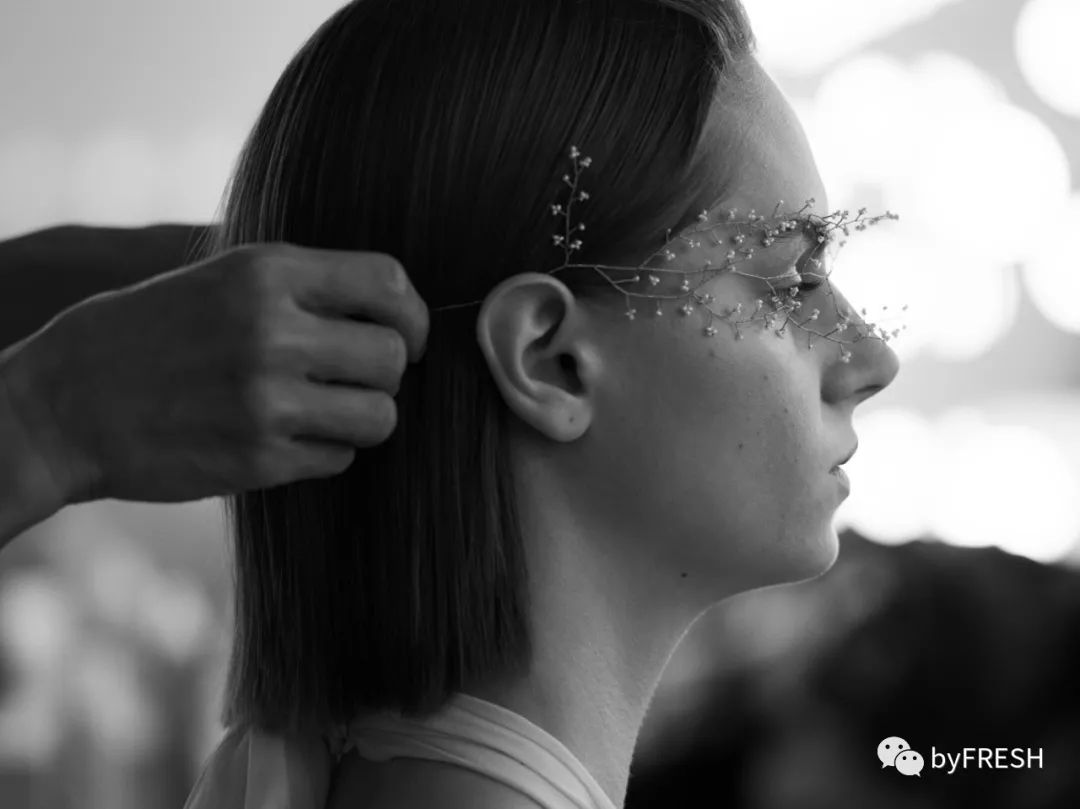 不想上班不想工作只想呆在家里,不想上班不想上学只想混吃等死