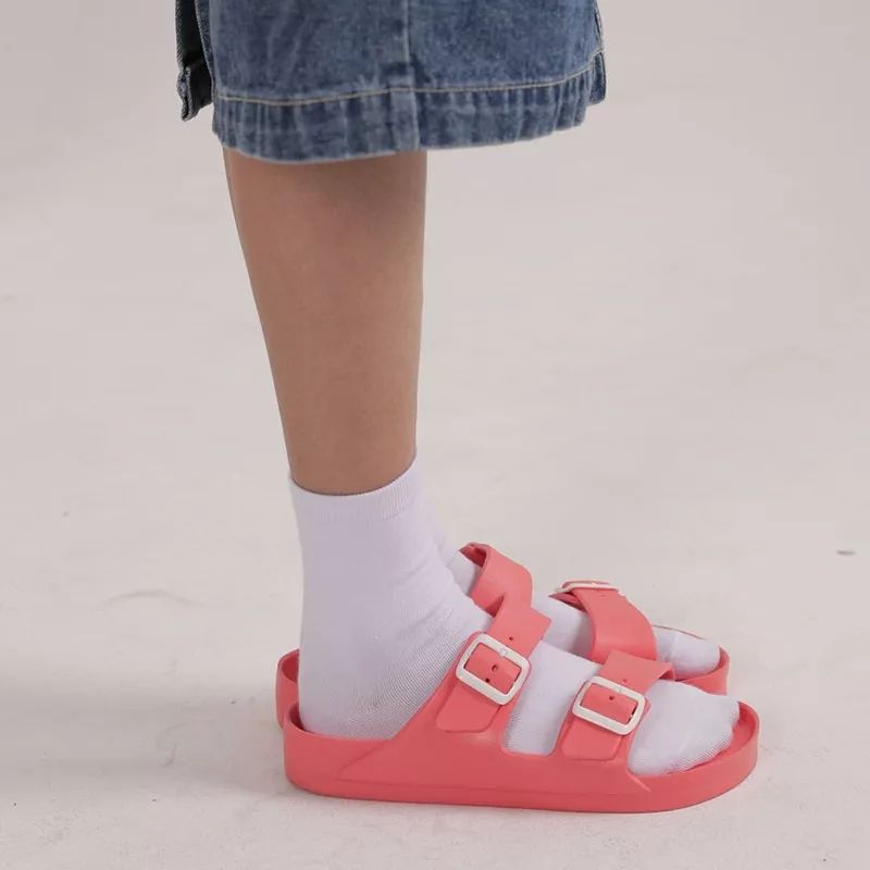 夏天跟裙子搭的凉拖,夏季凉拖配裙子百搭