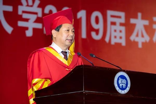 再见了我的大学央视纪录片,再见了我的大学诗朗诵