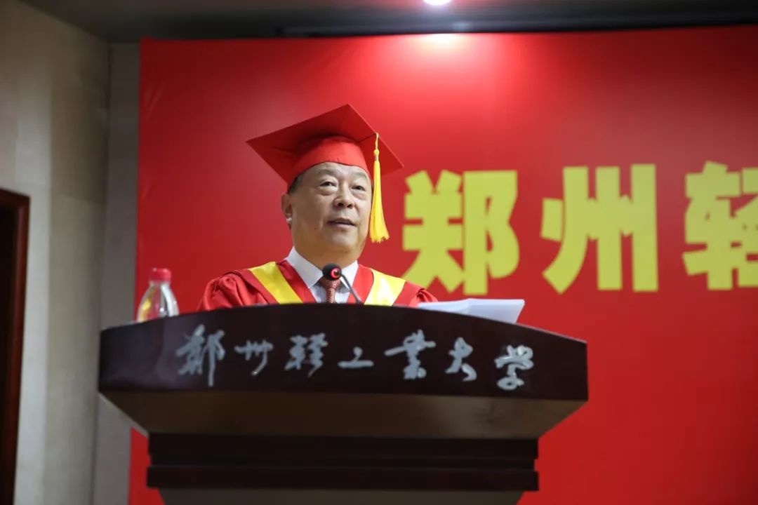 再见了我的大学央视纪录片,再见了我的大学诗朗诵