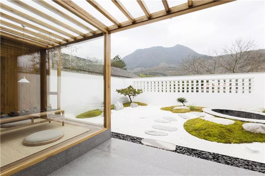 又挖到个21℃的清凉山城，还藏着人均¥300+就能入住的浙南“小星野”，仅限200套