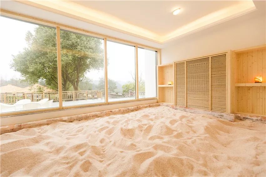 又挖到个21℃的清凉山城，还藏着人均¥300+就能入住的浙南“小星野”，仅限200套