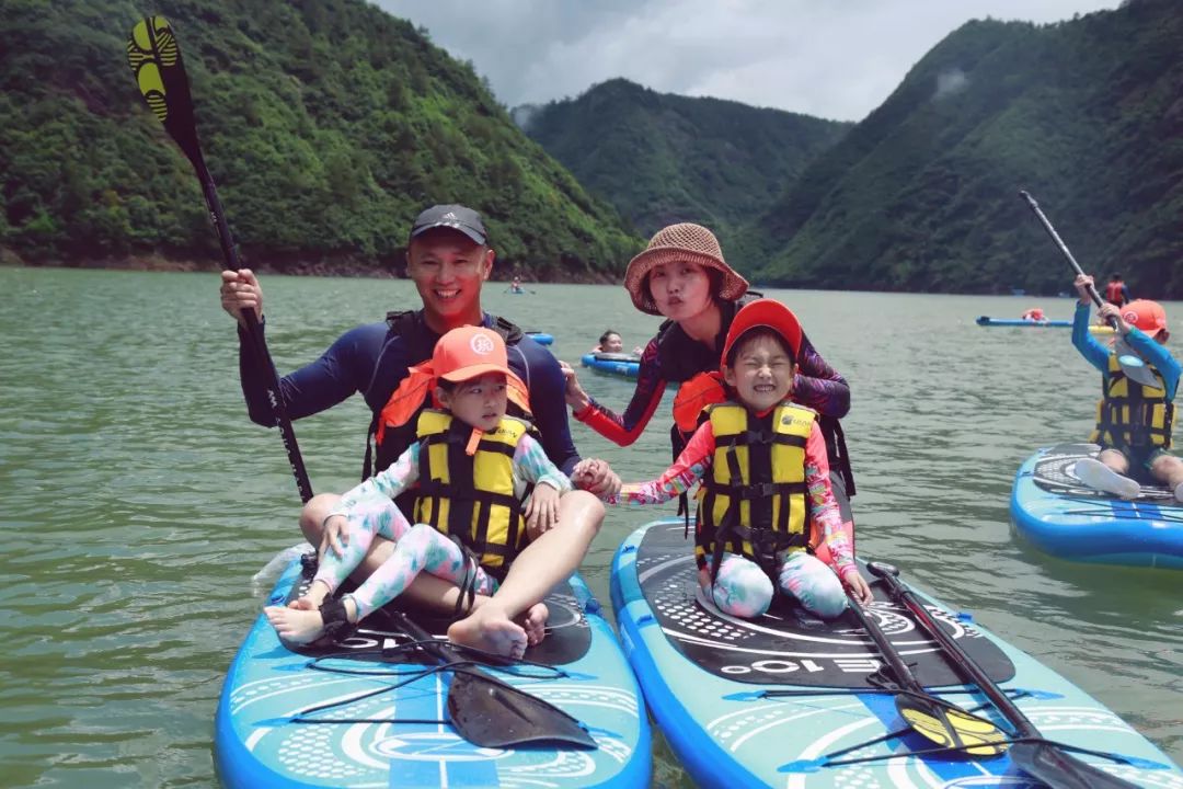 又挖到个21℃的清凉山城，还藏着人均¥300+就能入住的浙南“小星野”，仅限200套