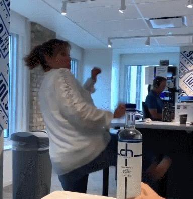 赵文卓挑战长风镖局踢瓶盖,瓶盖挑战卢靖姗