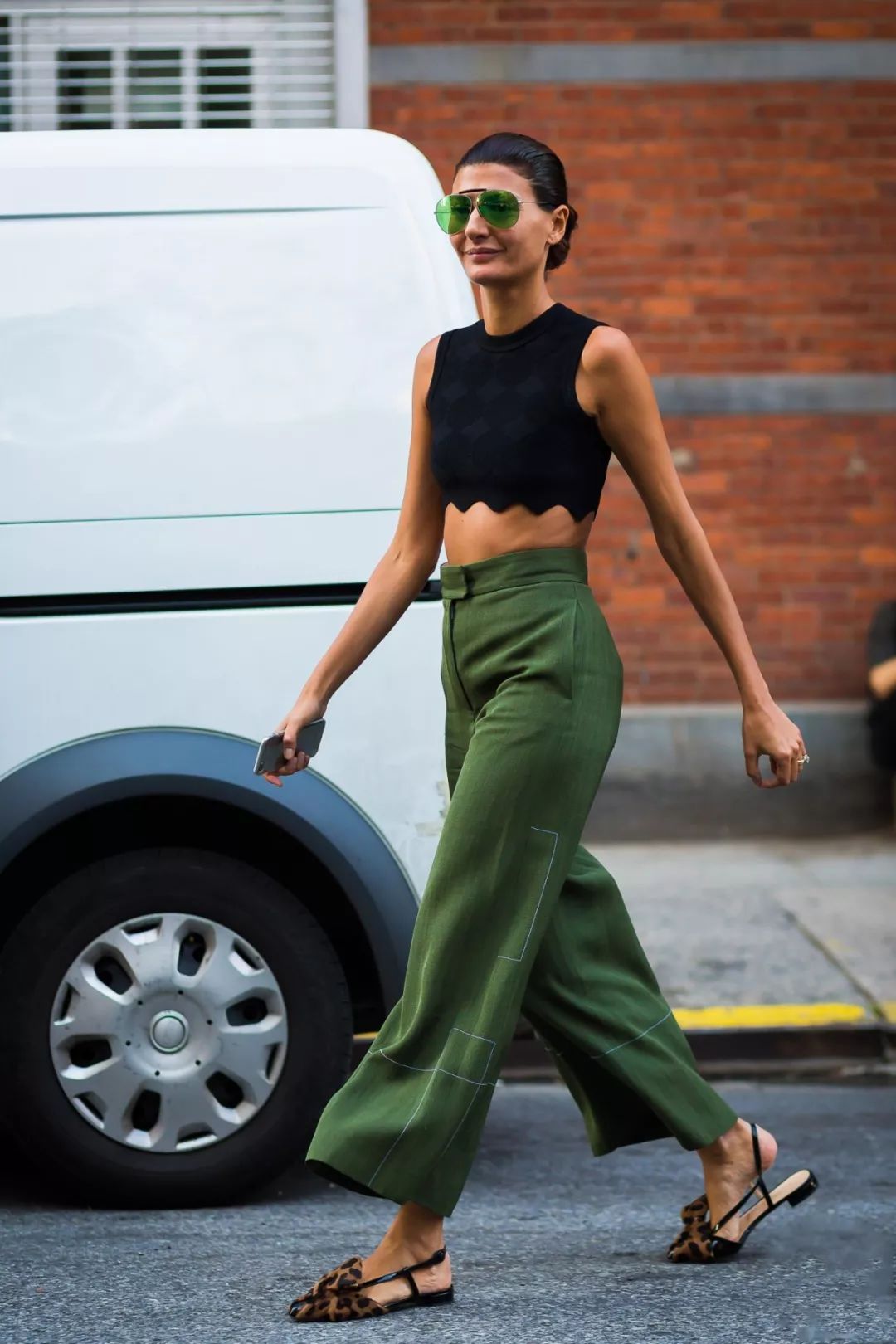 豹纹怎么穿不俗气,豹纹怎么穿出高级感