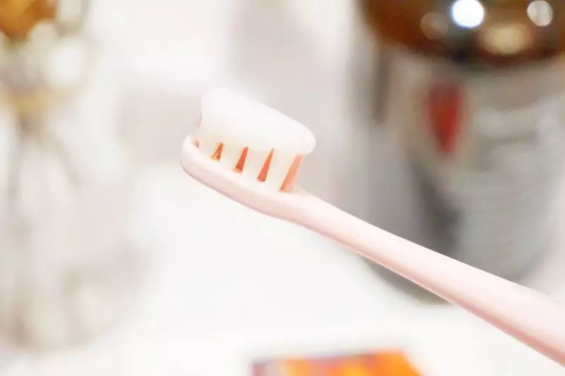 各路明星网红都在推的牙膏,不像牙膏的牙膏