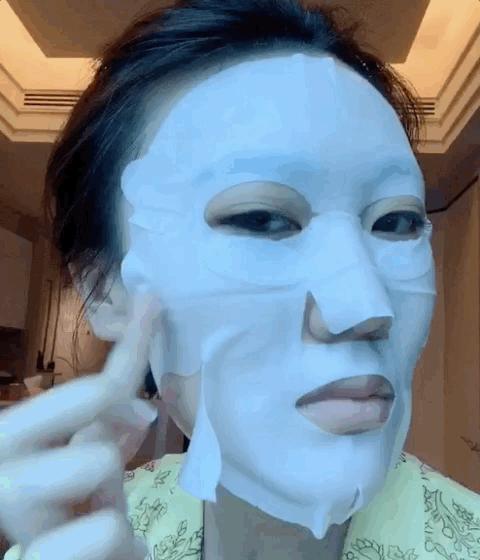 分手辟谣花式复出热度狂飙，2天演绎翻身大戏