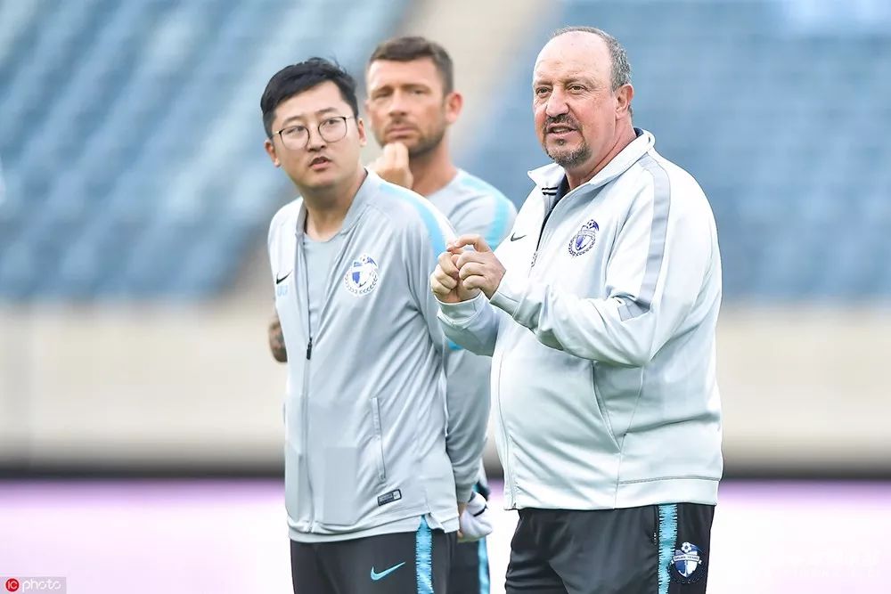 大连一方河南建业转播,蓝方最新比赛直播视频