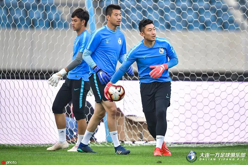 大连一方河南建业转播,蓝方最新比赛直播视频