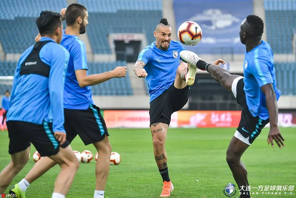 大连一方河南建业转播,蓝方最新比赛直播视频