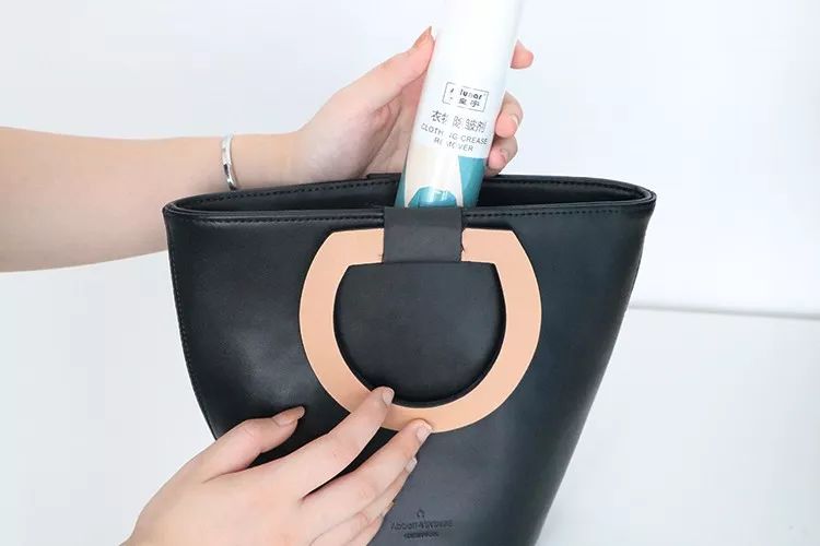 怎样使衣物的褶皱最快消失,衣物防皱妙招