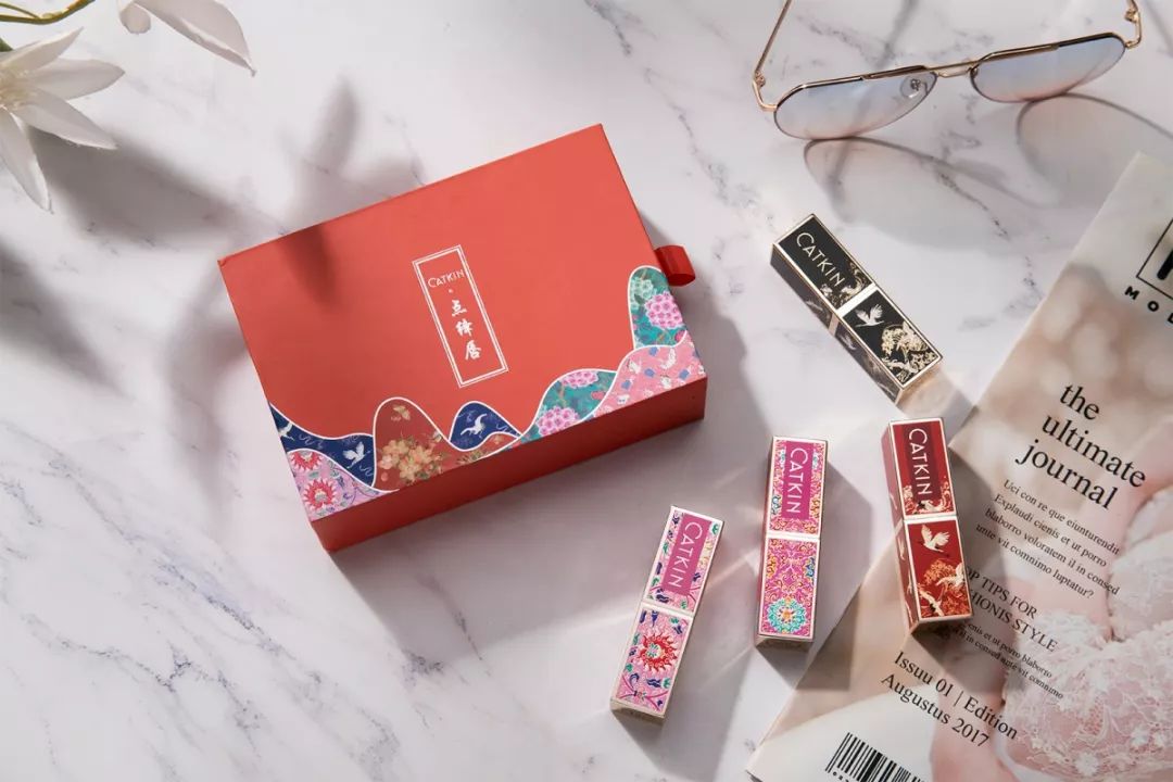 OMG夏季口红界的黑马来了！巨巨巨好用又显白，我入了整整一套