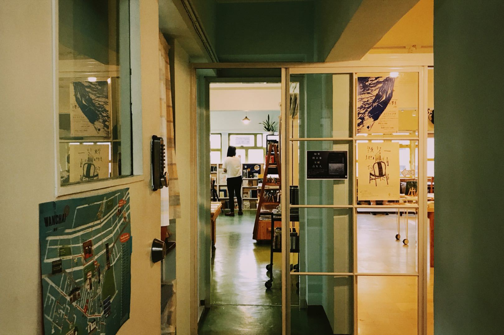 香港哪里走走放松心情 (香港哪里可以消磨时间)