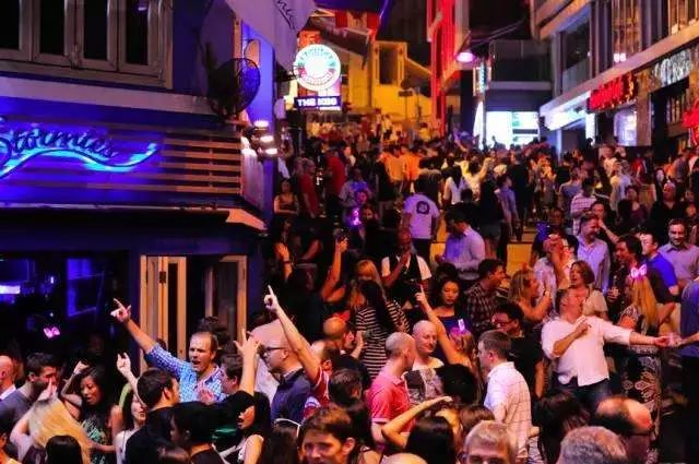 今日津港直通车正式开通！十大香港必去“明星”景点，你解锁了吗？