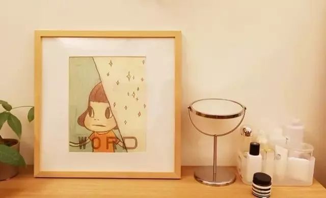 断舍离女人插画,断舍离收纳达人整理房间视频日本