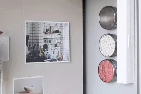 断舍离女人插画,断舍离收纳达人整理房间视频日本