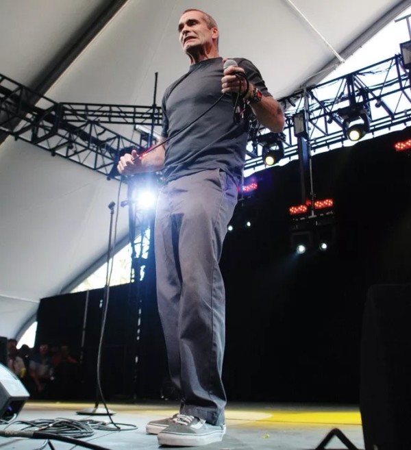 有颜值百搭又可以实战的球鞋,比较百搭舒适耐穿的几款球鞋