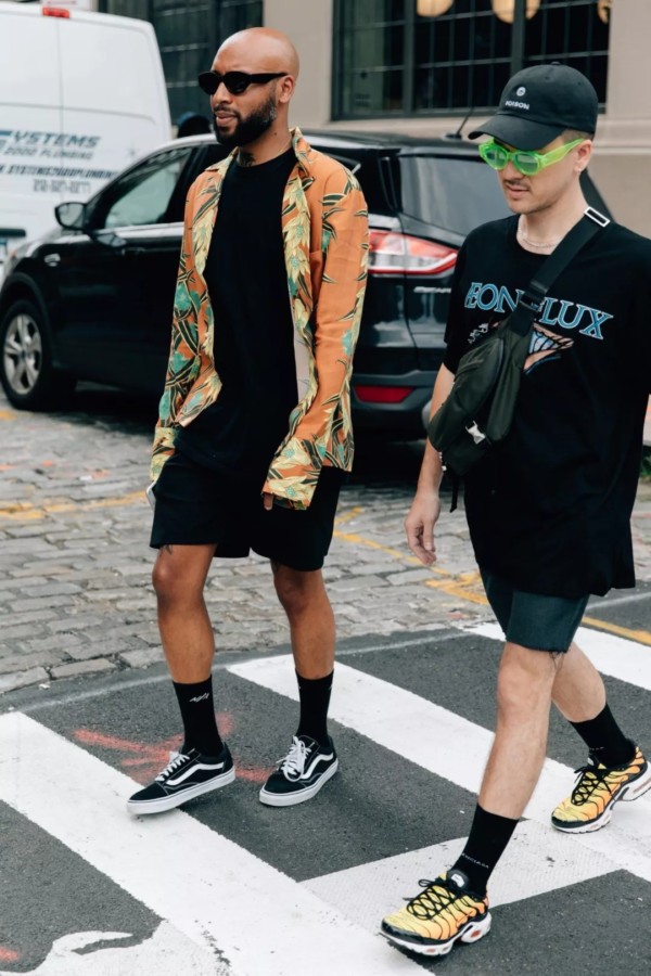 有颜值百搭又可以实战的球鞋,比较百搭舒适耐穿的几款球鞋