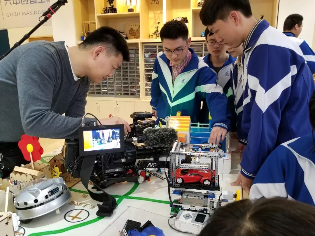 您好贵阳六中！65岁生日快乐