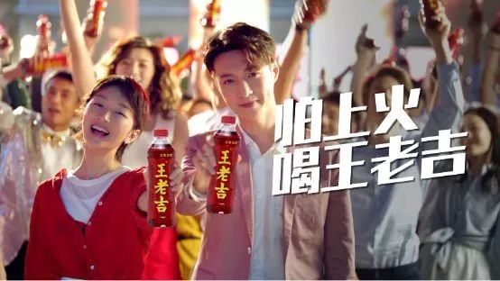 小龙虾美食节开启,小龙虾美食节摆台