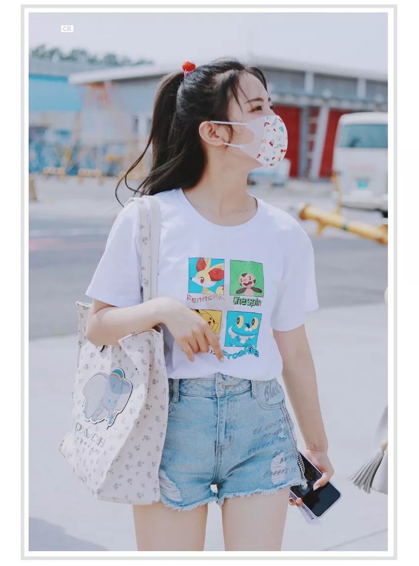 欧阳娜娜买的衣服,欧阳娜娜给张子枫用的什么化妆品