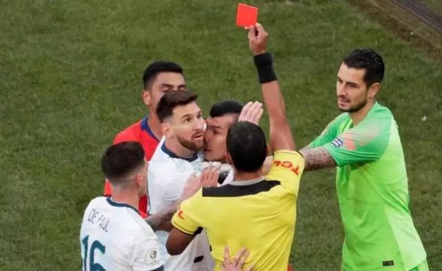 「体坛周爆」东北话乱炖：梅西哈登卡哇伊一锅出