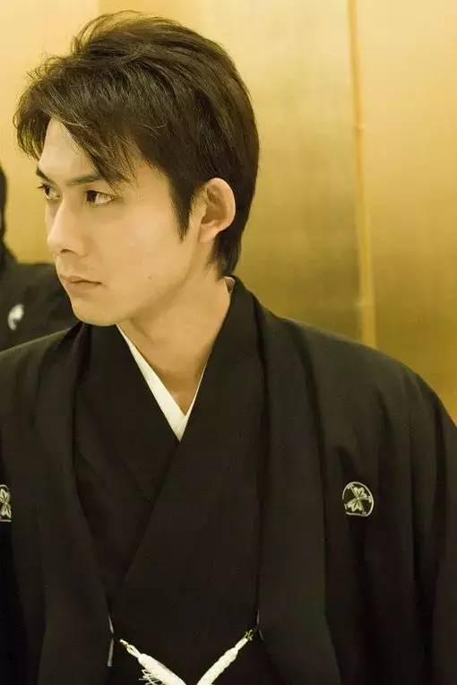 这个曾经惊艳亚洲的18岁少年，是多少人心中的白月光