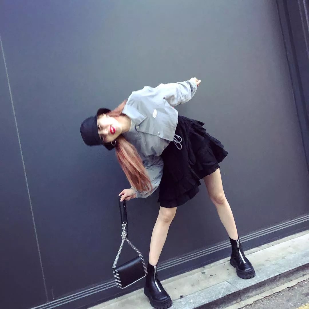 金泫雅的红卡点,金泫雅年卡