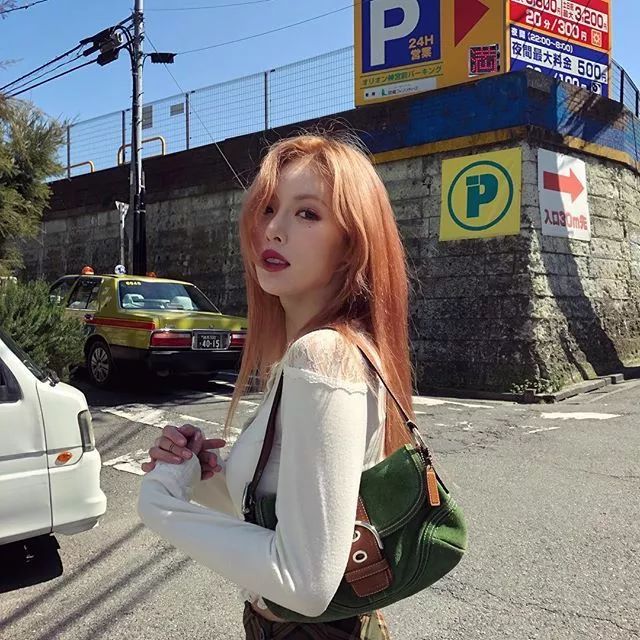 金泫雅的红卡点,金泫雅年卡