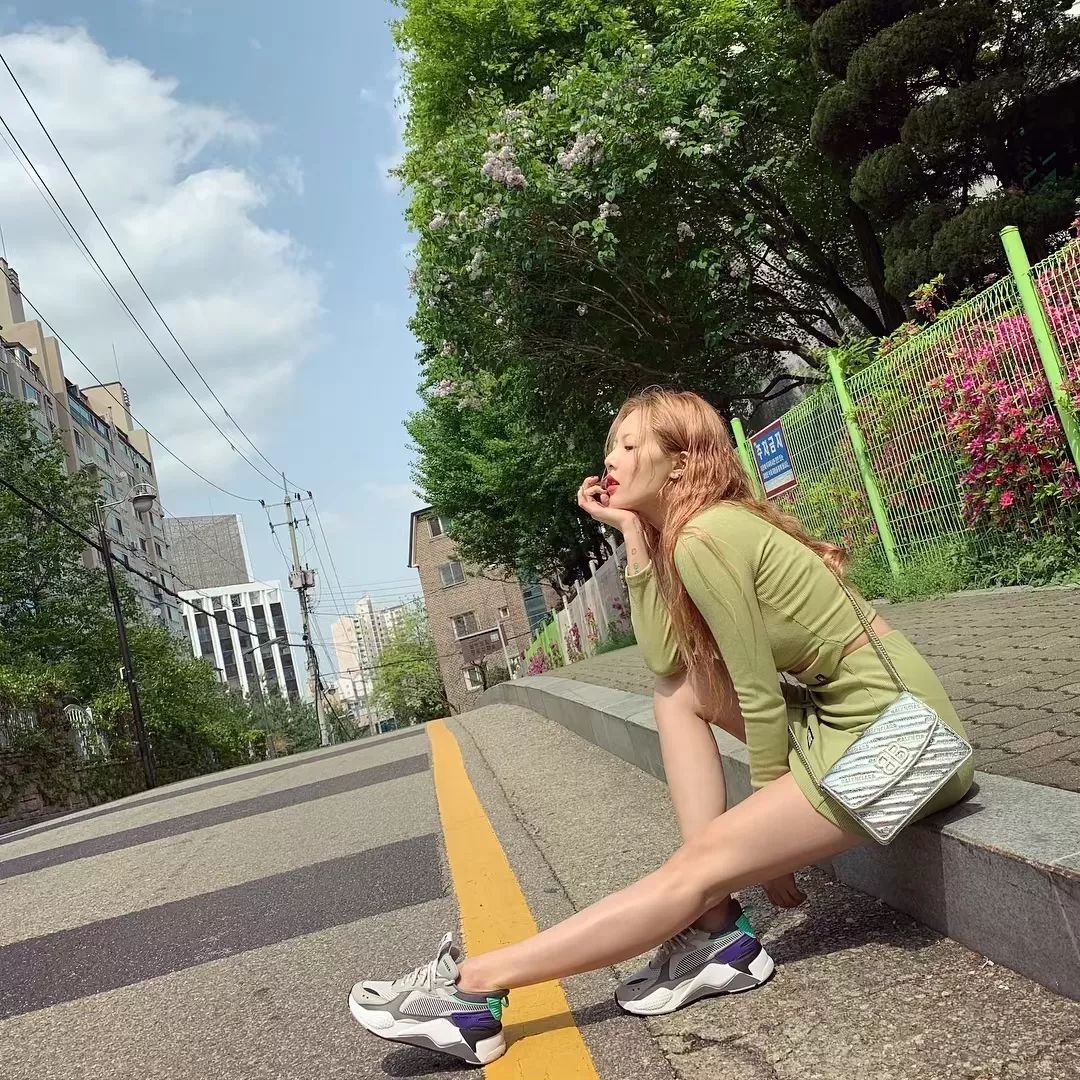 金泫雅的红卡点,金泫雅年卡