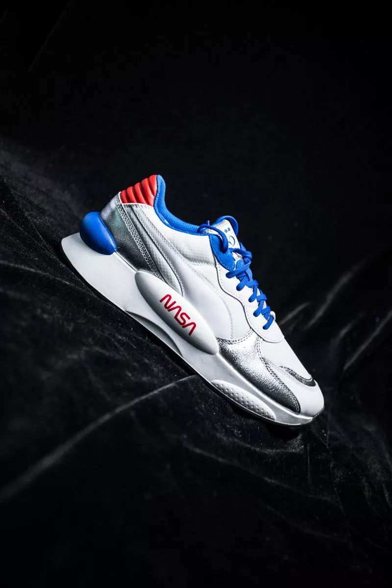 鑷存暚鐧绘湀50鍛ㄥ勾,鑷存暚浜虹被棣栨鐧绘湀50鍛ㄥ勾