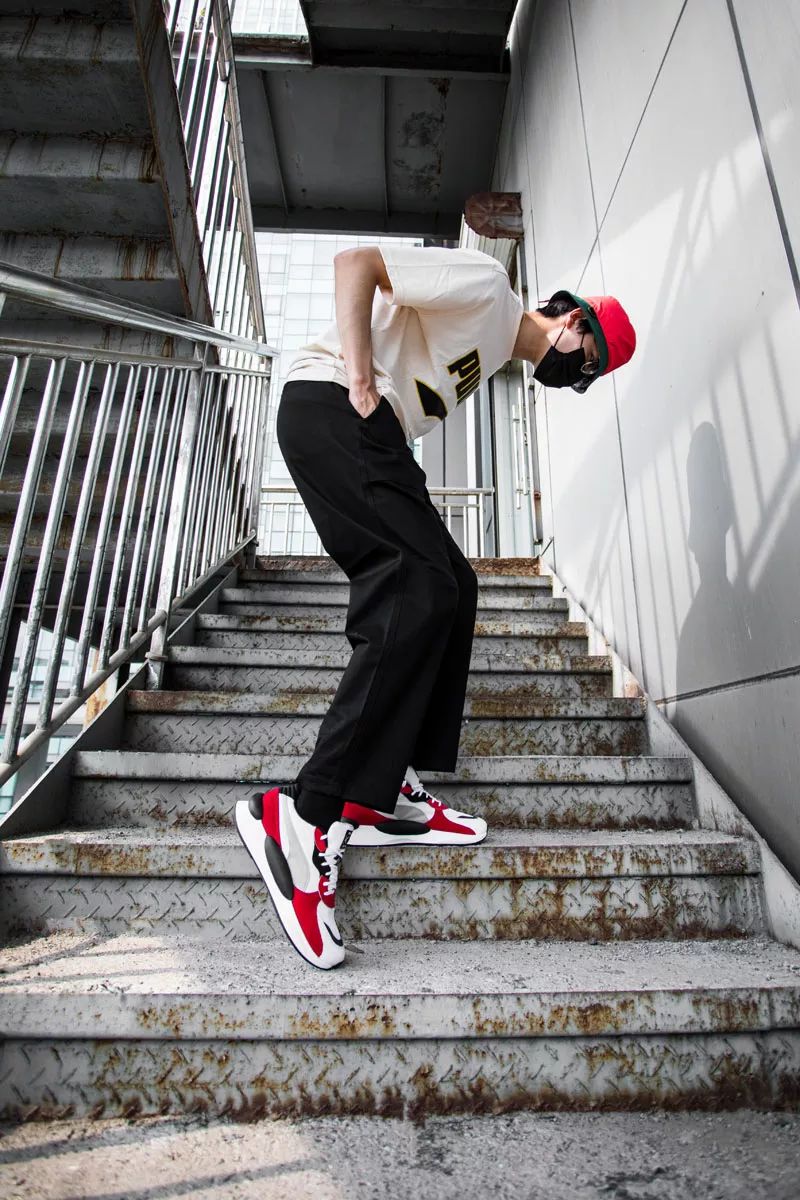 鑷存暚鐧绘湀50鍛ㄥ勾,鑷存暚浜虹被棣栨鐧绘湀50鍛ㄥ勾