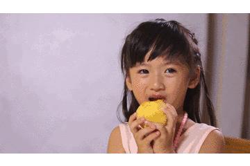 黄桃熟了欢迎朋友们过来品尝采摘,黄桃成熟了欢迎你来品尝采摘