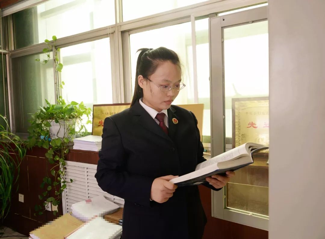 翻倒在“北京赛车”上的“疯狂四兄弟”