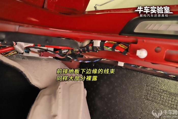 宝马3系大灯外壳拆解视频,宝马3系f35底盘拆解视频