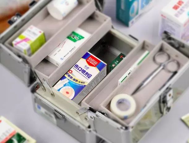 比创可贴好用,最好用的液体创可贴