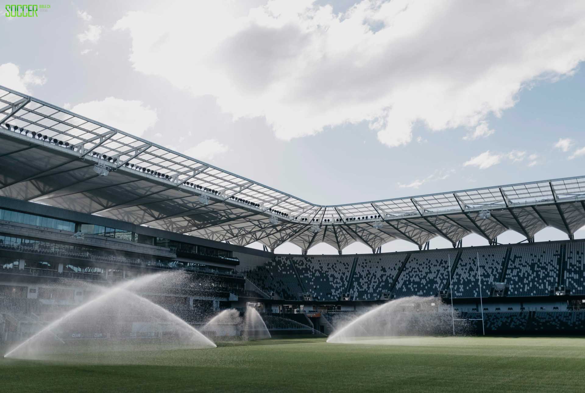 耐克2022新款足球,西悉尼流浪主场队服