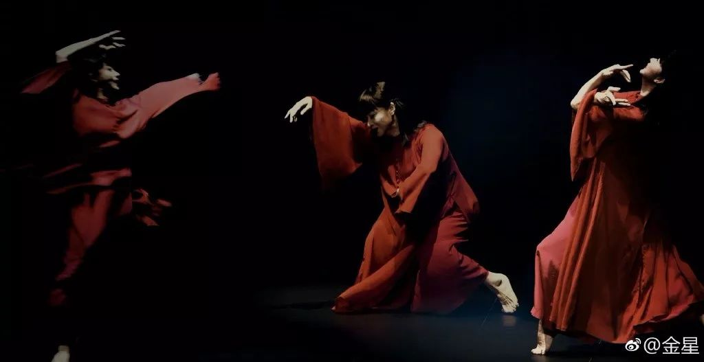 她28岁变性，父亲被嘲笑“这是你儿子还是女儿？”，一句话回应暖哭了...