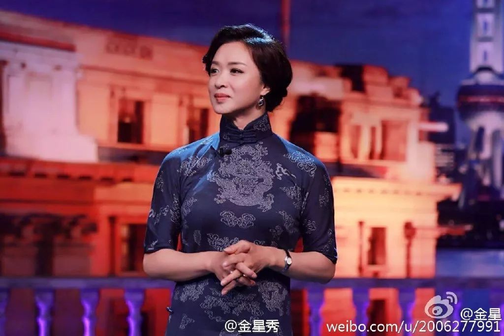 她28岁变性，父亲被嘲笑“这是你儿子还是女儿？”，一句话回应暖哭了...