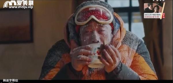 有钱、又美、还能撩帅哥，这个千年老妖精我嫉妒了