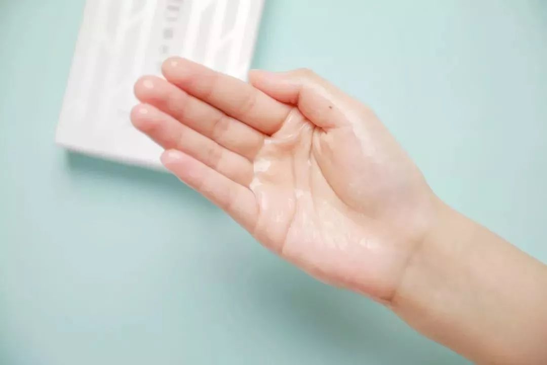 Delicate丨中国女性每晚都要用掉一瓶原液？日本女性惊呆了