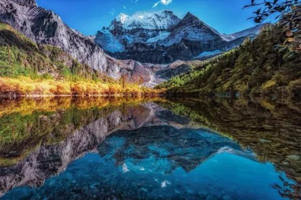 暑假游稻城亚丁多少钱,暑假稻城亚丁全国性免费开放