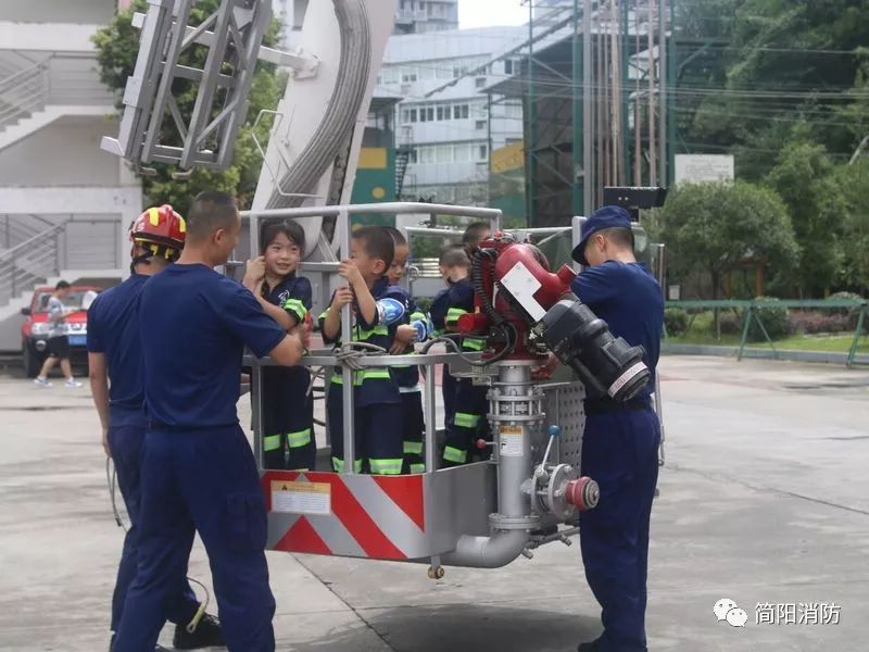 多彩假期快乐成长,关爱儿童身心健康快乐成长